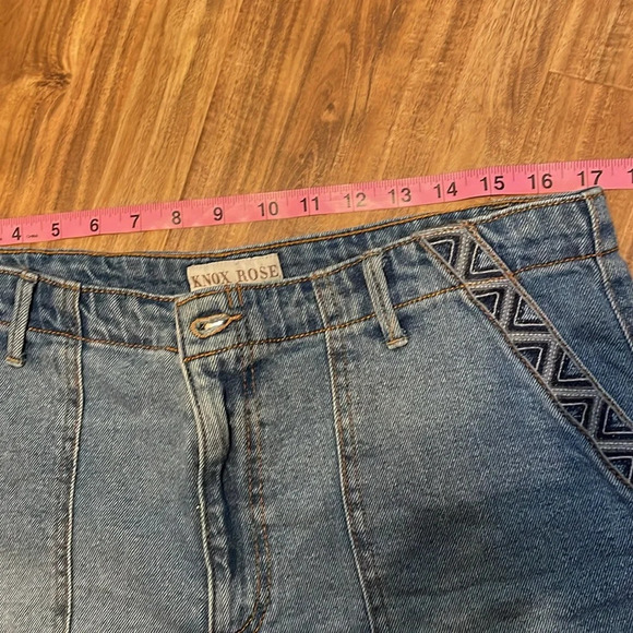 Knox Rose women’s shorts 14 large jean denim embroider stretch fray mid rise - Picture 9 of 10